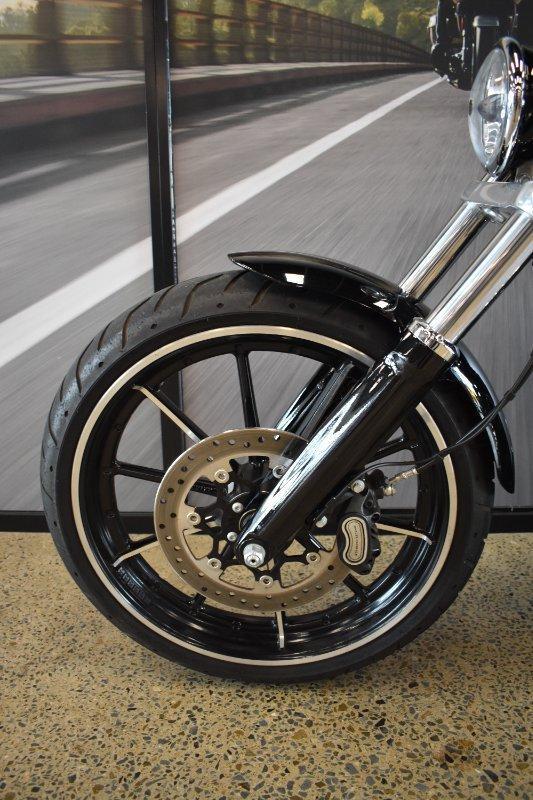 2016 HARLEY-DAVIDSON FXSB SOFTAIL BREAKOUT CRUISER