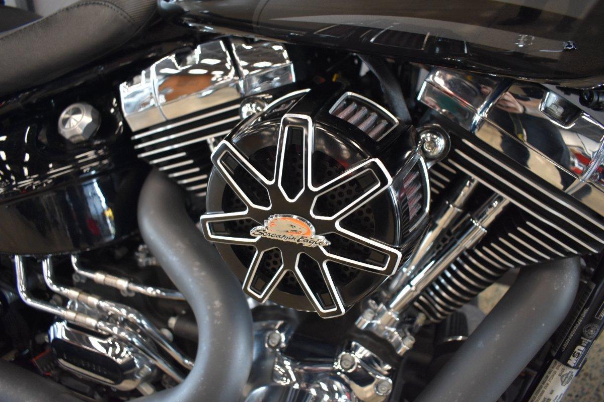 2016 HARLEY-DAVIDSON FXSB SOFTAIL BREAKOUT CRUISER