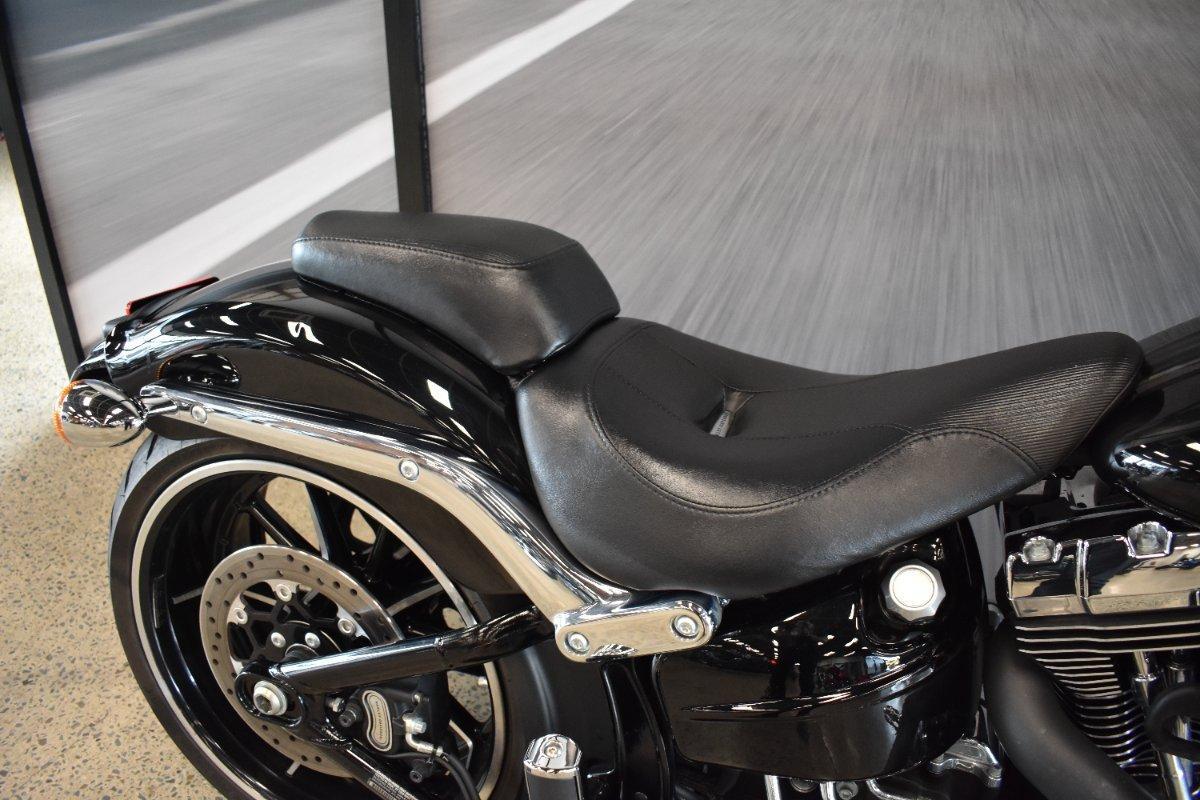2016 HARLEY-DAVIDSON FXSB SOFTAIL BREAKOUT CRUISER