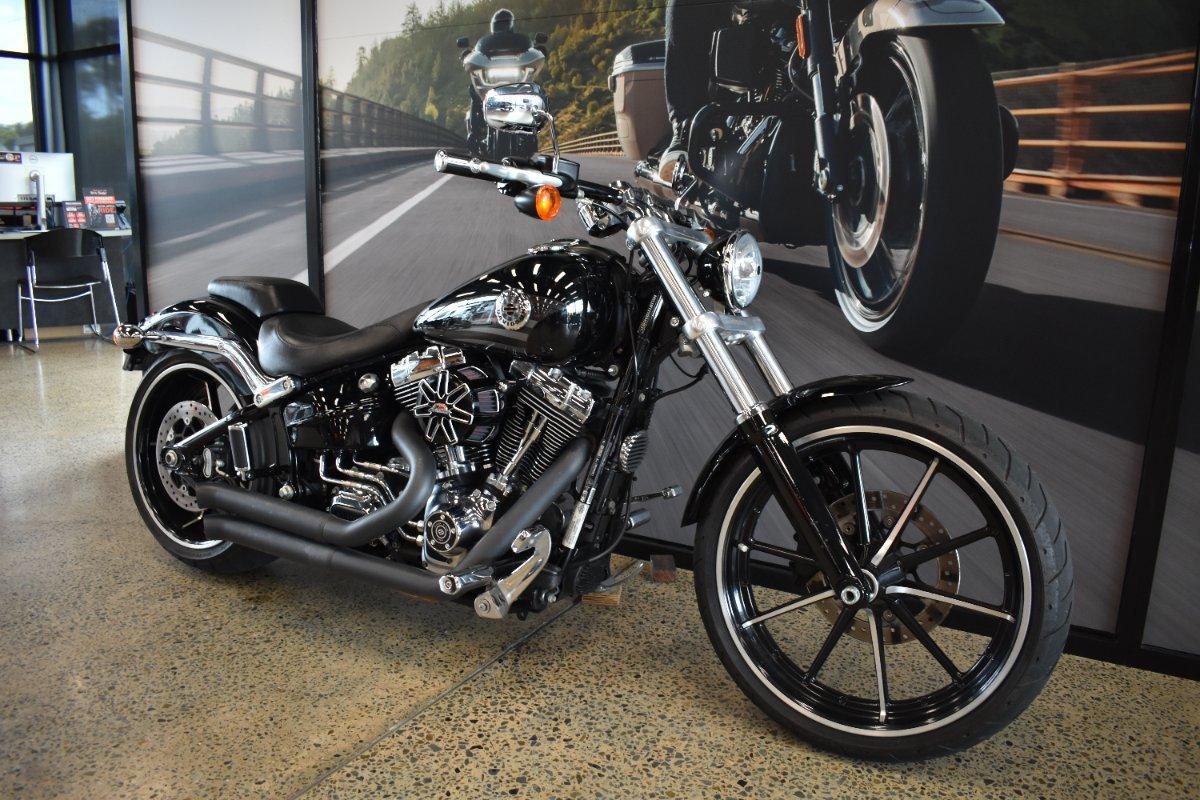 2016 HARLEY-DAVIDSON FXSB SOFTAIL BREAKOUT CRUISER