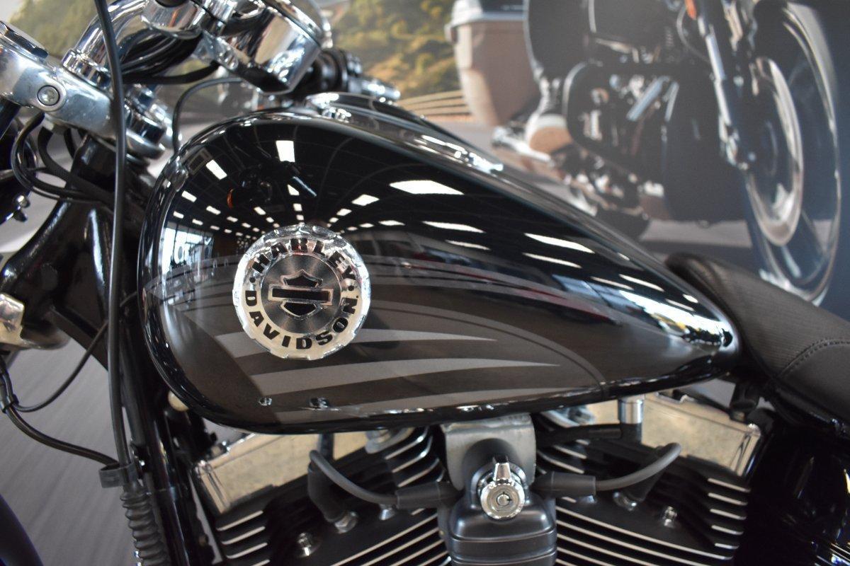 2016 HARLEY-DAVIDSON FXSB SOFTAIL BREAKOUT CRUISER