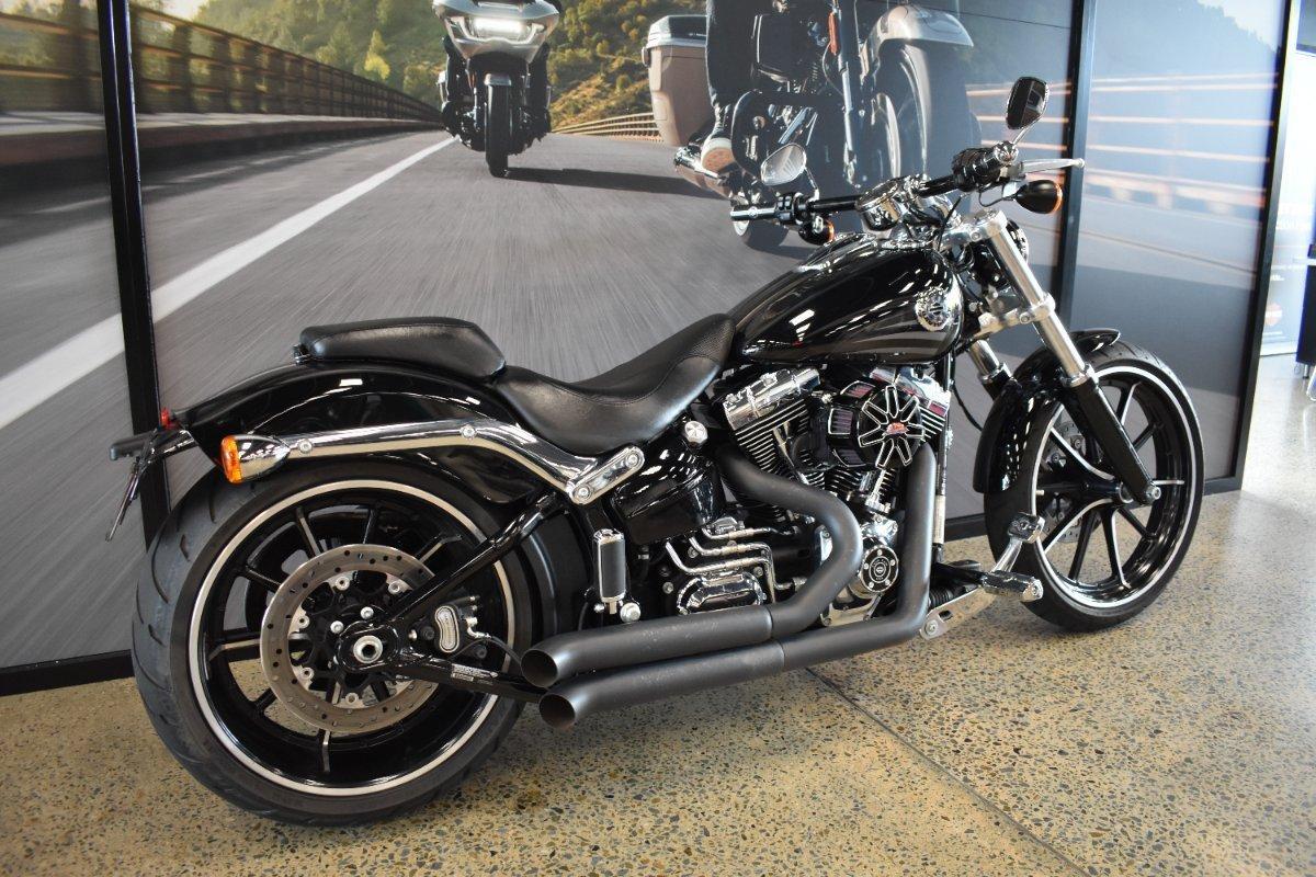 2016 HARLEY-DAVIDSON FXSB SOFTAIL BREAKOUT CRUISER