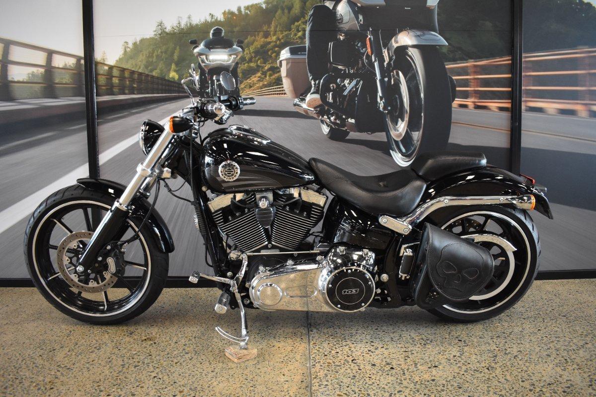 2016 HARLEY-DAVIDSON FXSB SOFTAIL BREAKOUT CRUISER
