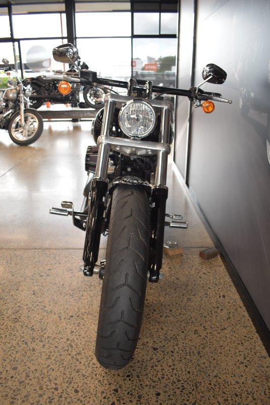 2016 HARLEY-DAVIDSON FXSB SOFTAIL BREAKOUT CRUISER