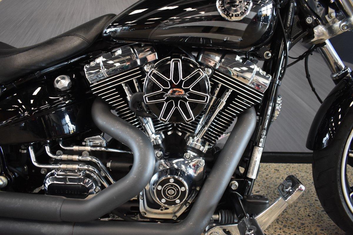 2016 HARLEY-DAVIDSON FXSB SOFTAIL BREAKOUT CRUISER