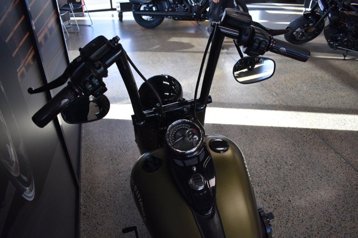 2017 HARLEY-DAVIDSON FLSS SOFTAIL SLIM S CRUISER