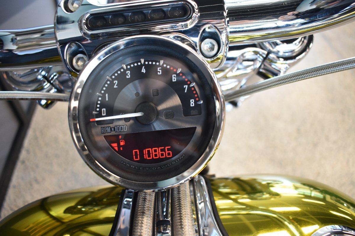 2013 HARLEY-DAVIDSON CVO BREAKOUT CRUISER