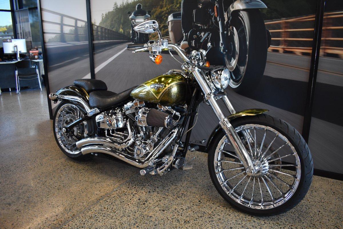 2013 HARLEY-DAVIDSON CVO BREAKOUT CRUISER