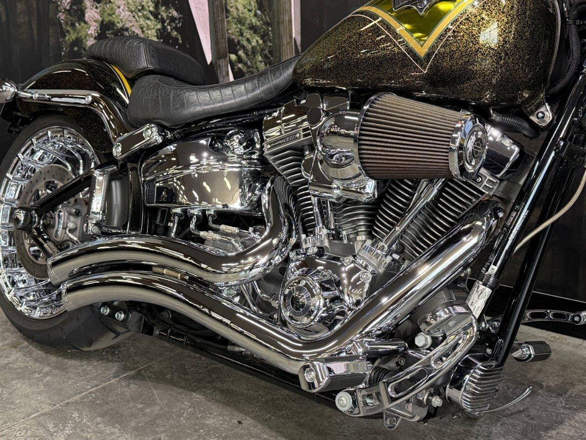 2013 HARLEY-DAVIDSON CVO BREAKOUT CRUISER
