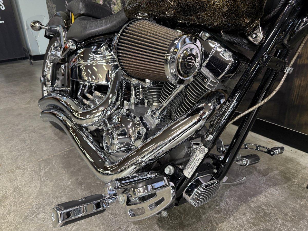 2013 HARLEY-DAVIDSON CVO BREAKOUT CRUISER
