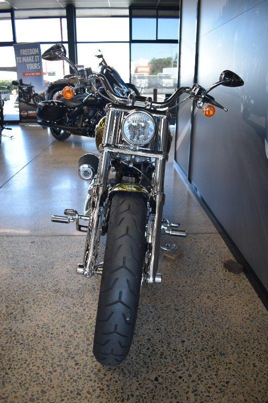 2013 HARLEY-DAVIDSON CVO BREAKOUT CRUISER