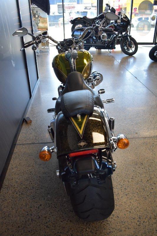 2013 HARLEY-DAVIDSON CVO BREAKOUT CRUISER