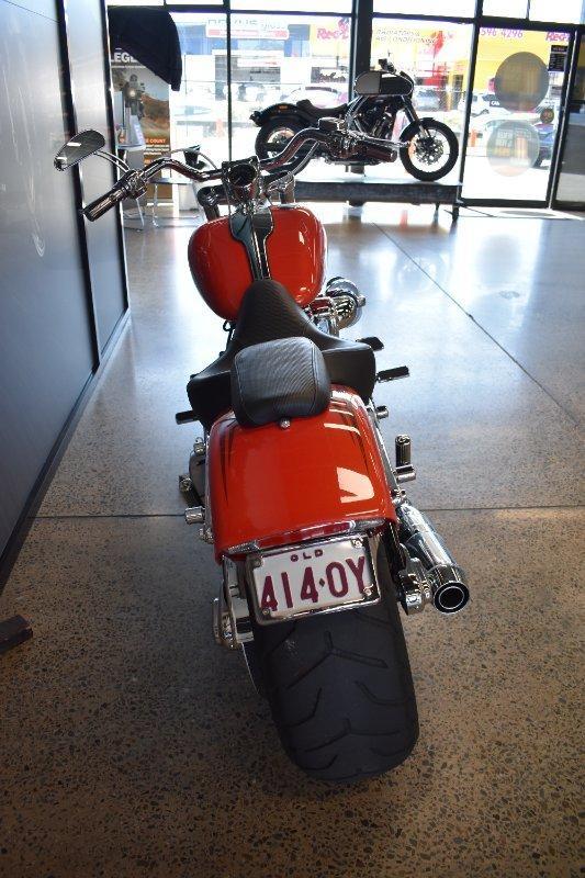 2017 HARLEY-DAVIDSON FXSB SOFTAIL BREAKOUT CRUISER