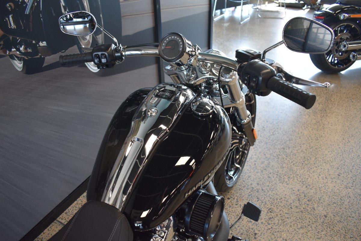 2025 HARLEY-DAVIDSON FXBR BREAKOUT (117) CRUISER