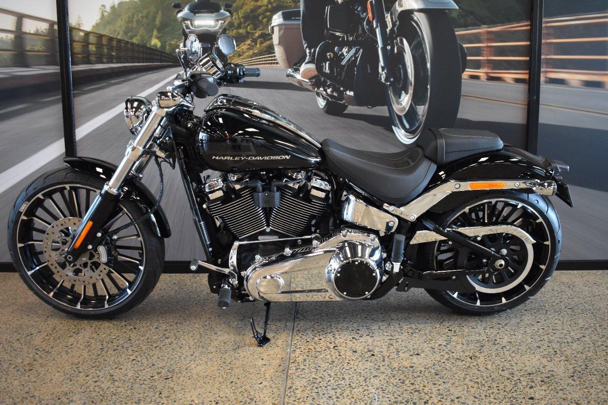 2025 HARLEY-DAVIDSON FXBR BREAKOUT (117) CRUISER