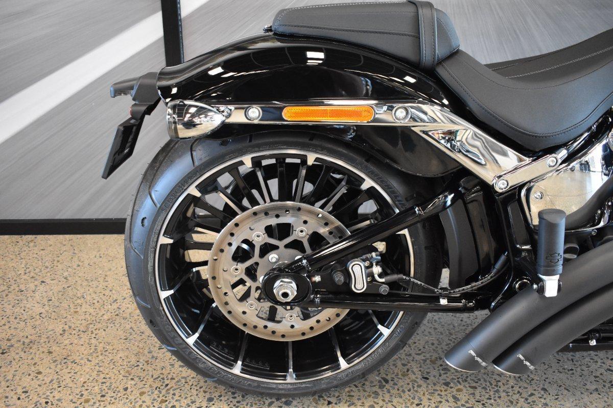 2025 HARLEY-DAVIDSON FXBR BREAKOUT (117) CRUISER