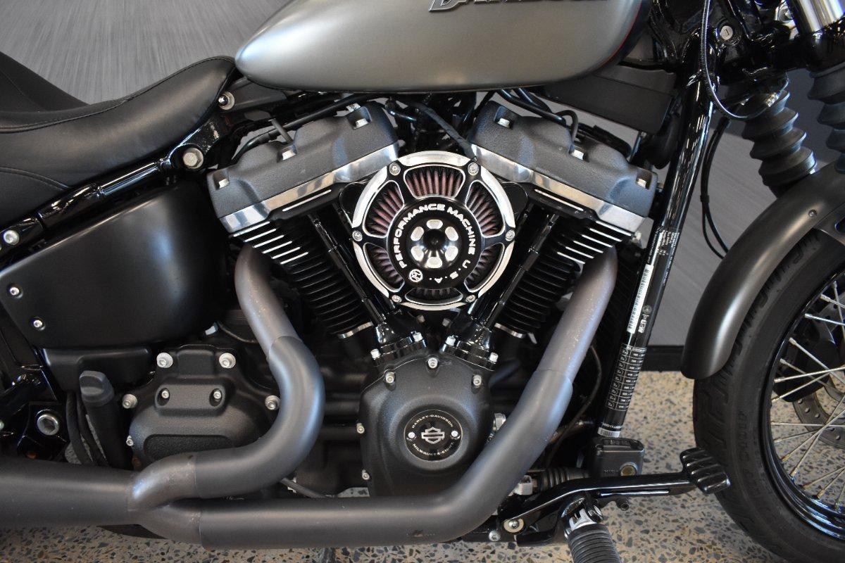 2018 HARLEY-DAVIDSON FXBB STREET BOB (107) CRUISER