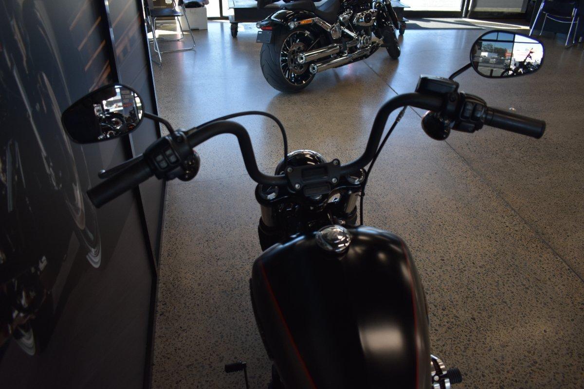 2018 HARLEY-DAVIDSON FXBB STREET BOB (107) CRUISER