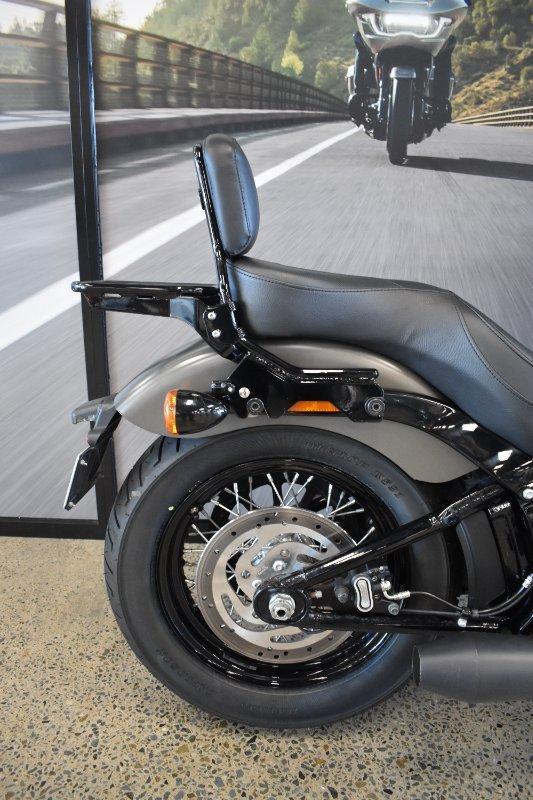 2018 HARLEY-DAVIDSON FXBB STREET BOB (107) CRUISER