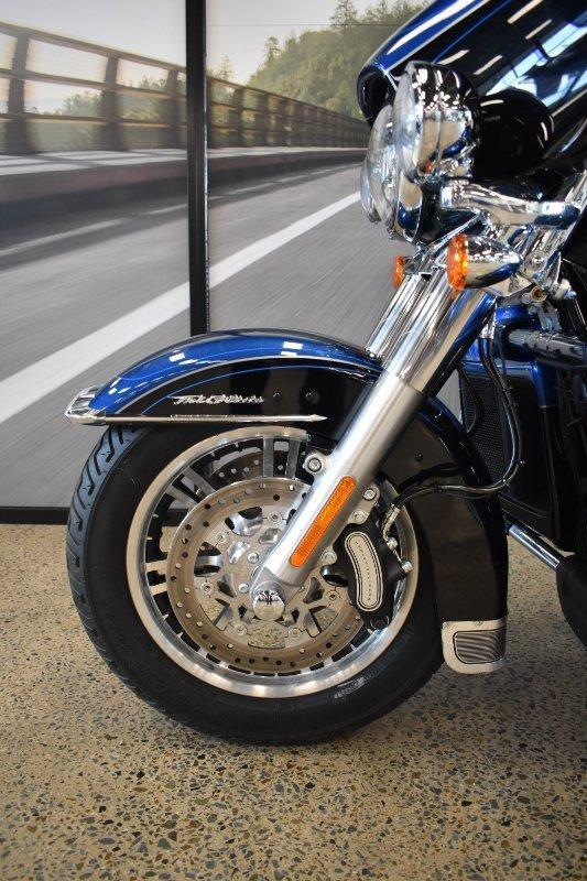 2018 HARLEY-DAVIDSON FLHTCUTG_ANV TRI GLIDE ULT ANN TRIKE