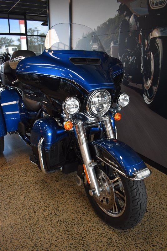 2018 HARLEY-DAVIDSON FLHTCUTG_ANV TRI GLIDE ULT ANN TRIKE