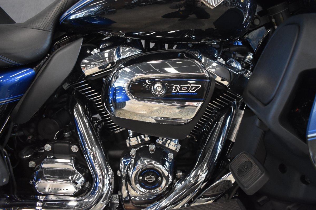 2018 HARLEY-DAVIDSON FLHTCUTG_ANV TRI GLIDE ULT ANN TRIKE