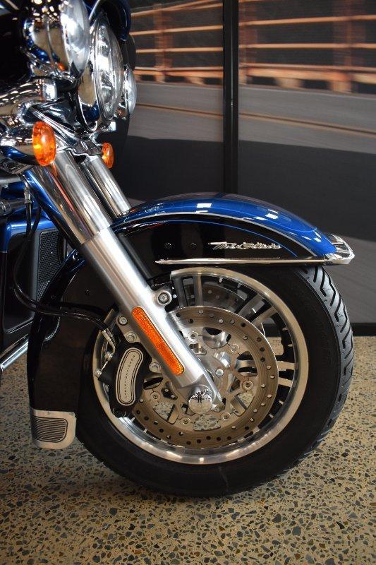 2018 HARLEY-DAVIDSON FLHTCUTG_ANV TRI GLIDE ULT ANN TRIKE