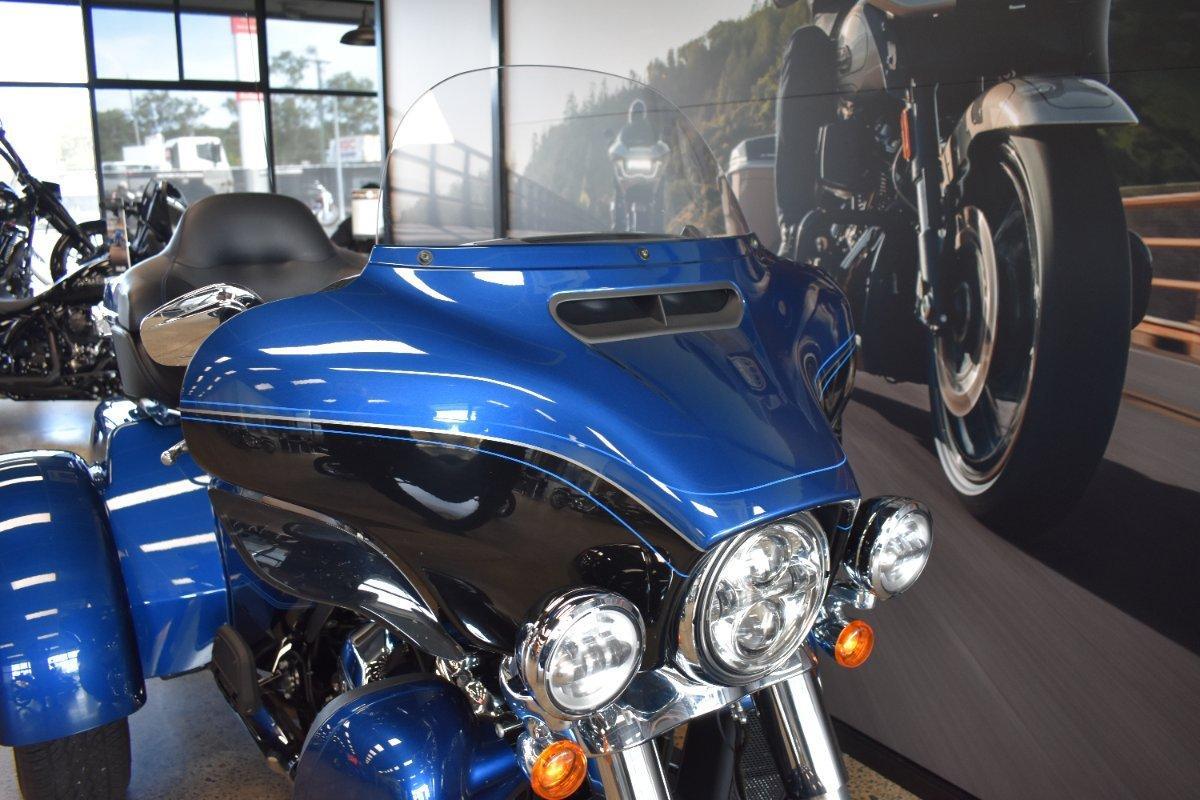 2018 HARLEY-DAVIDSON FLHTCUTG_ANV TRI GLIDE ULT ANN TRIKE