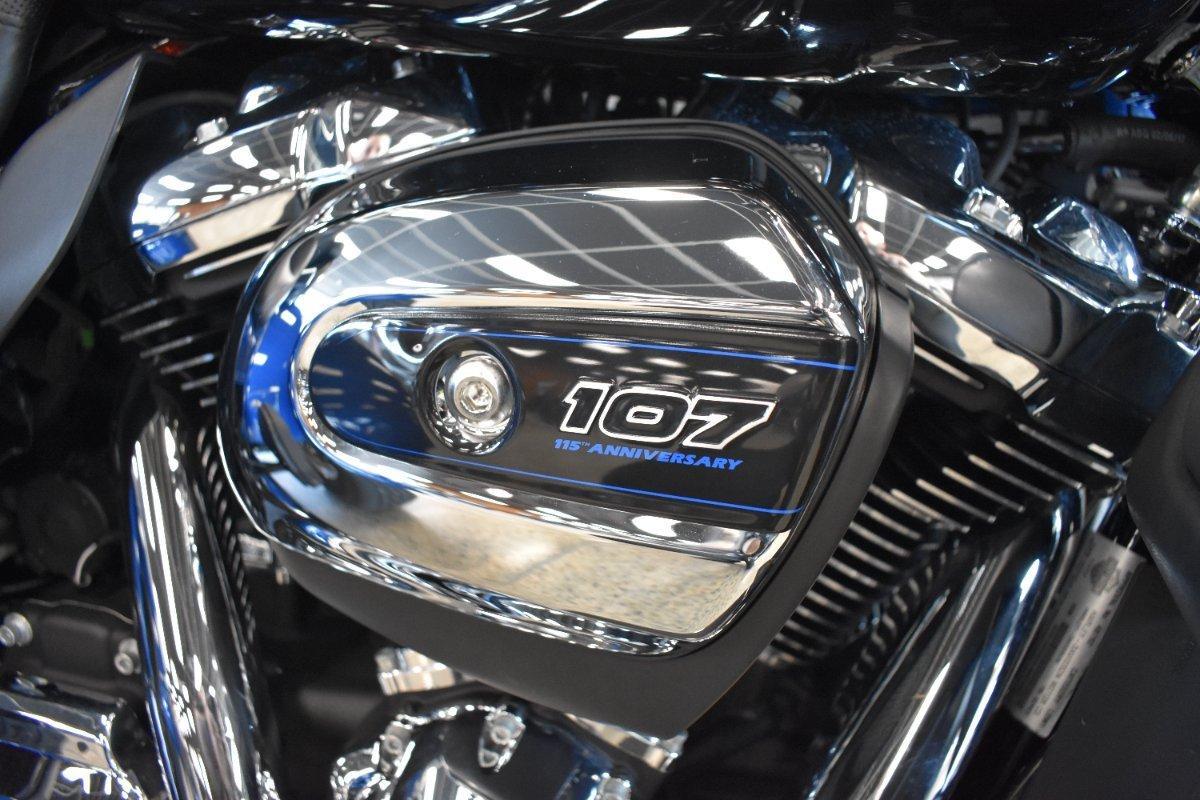 2018 HARLEY-DAVIDSON FLHTCUTG_ANV TRI GLIDE ULT ANN TRIKE