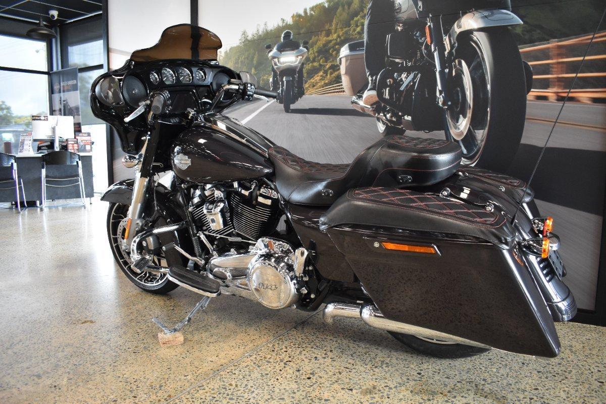2021 HARLEY-DAVIDSON FLHXS STREET GLIDE SPECIAL CRUISER