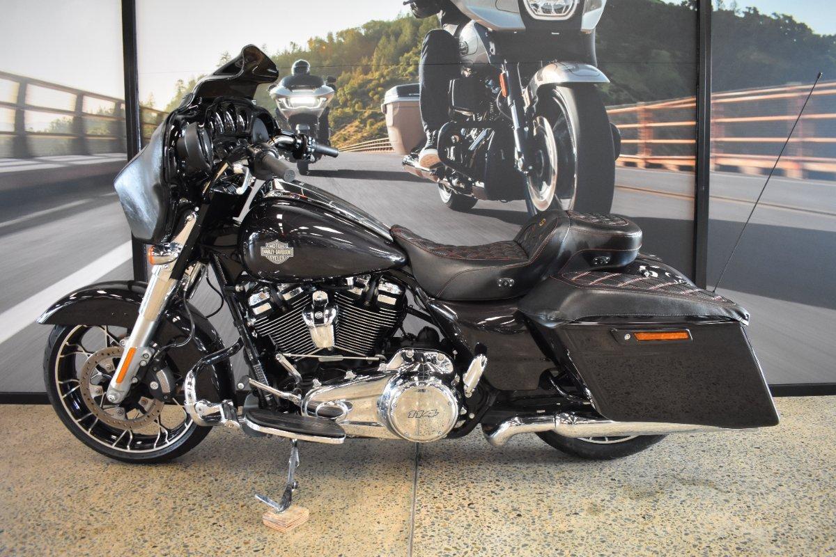 2021 HARLEY-DAVIDSON FLHXS STREET GLIDE SPECIAL CRUISER