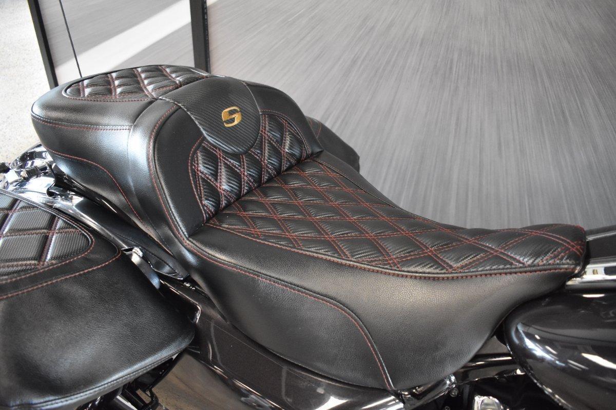 2021 HARLEY-DAVIDSON FLHXS STREET GLIDE SPECIAL CRUISER