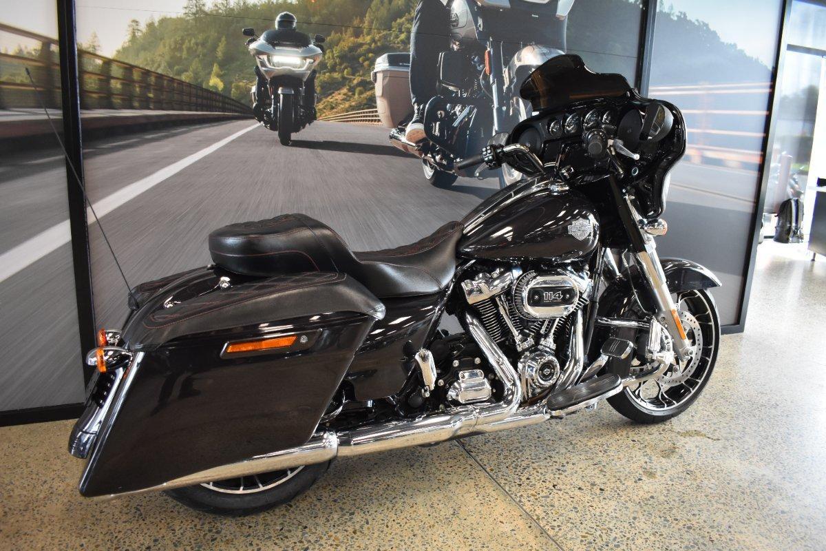 2021 HARLEY-DAVIDSON FLHXS STREET GLIDE SPECIAL CRUISER