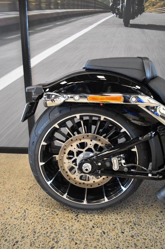 2024 HARLEY-DAVIDSON FXBR BREAKOUT (117) CRUISER