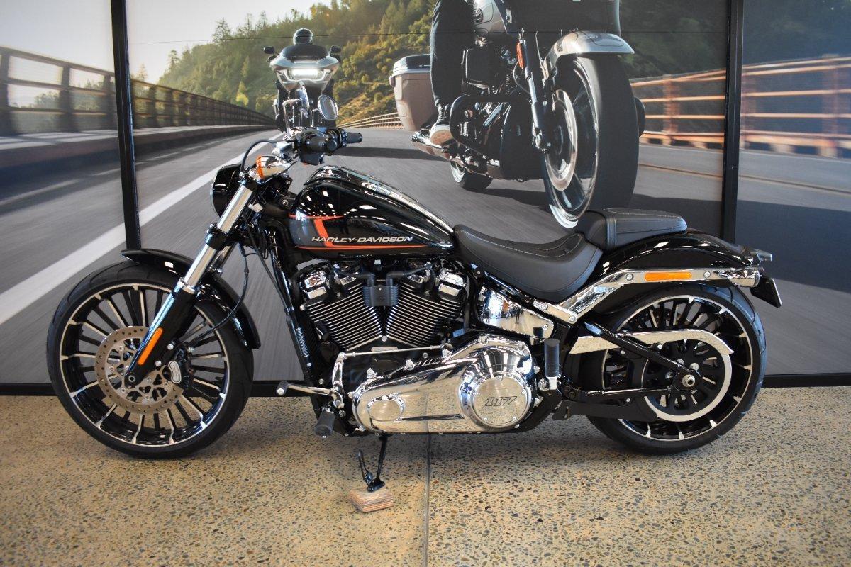 2024 HARLEY-DAVIDSON FXBR BREAKOUT (117) CRUISER