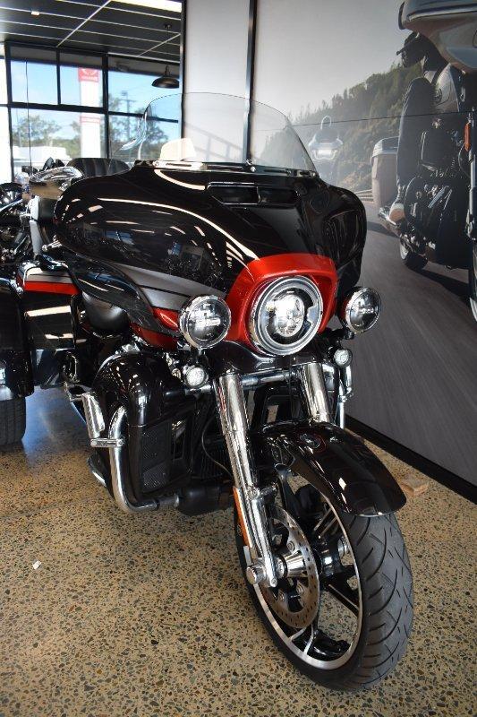2020 HARLEY-DAVIDSON FLHTCUTGSE CVO TRI GLIDE (117) CRUISER