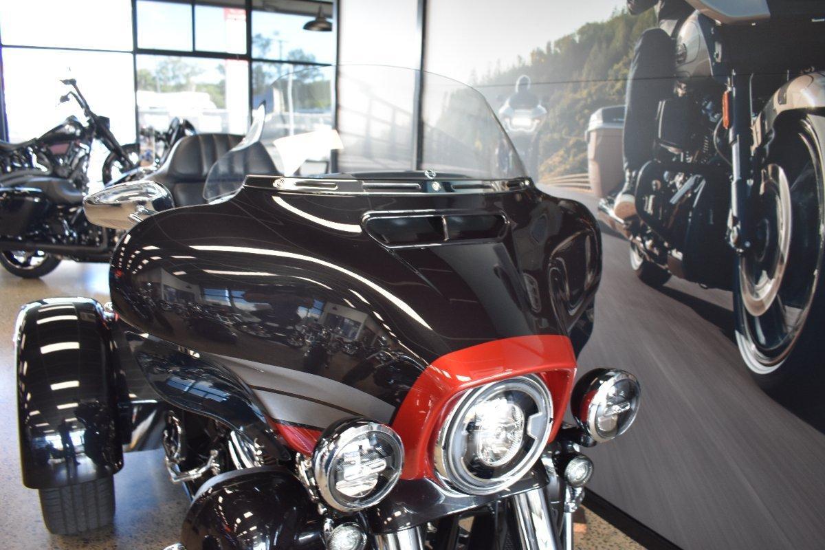 2020 HARLEY-DAVIDSON FLHTCUTGSE CVO TRI GLIDE (117) CRUISER