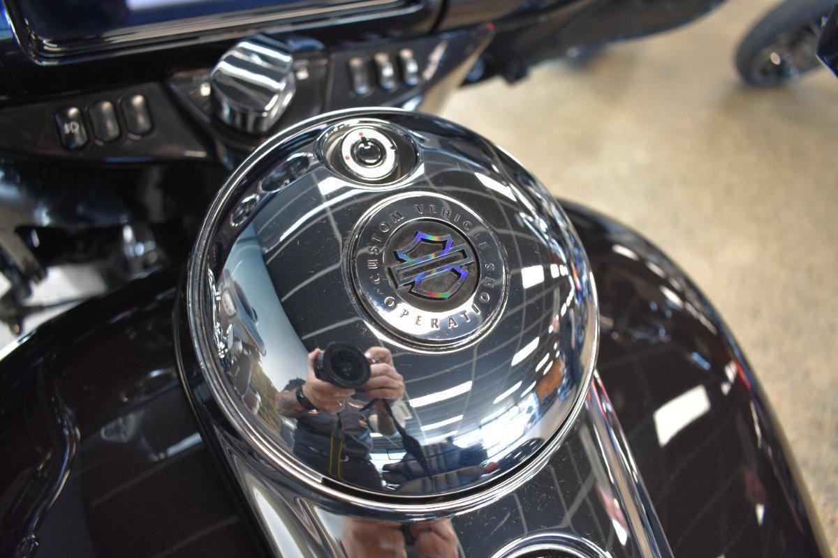 2020 HARLEY-DAVIDSON FLHTCUTGSE CVO TRI GLIDE (117) CRUISER