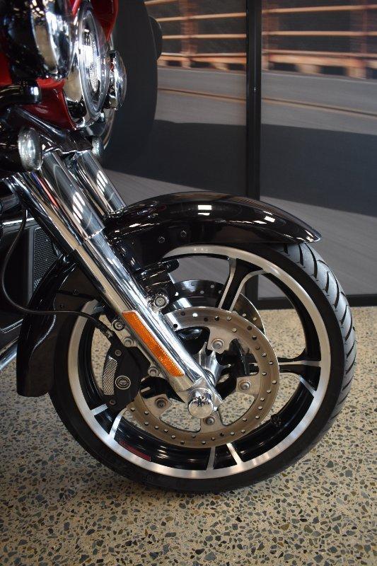 2020 HARLEY-DAVIDSON FLHTCUTGSE CVO TRI GLIDE (117) CRUISER