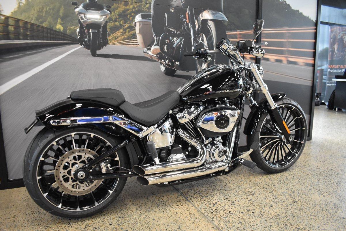 2025 HARLEY-DAVIDSON FXBR BREAKOUT (117) CRUISER