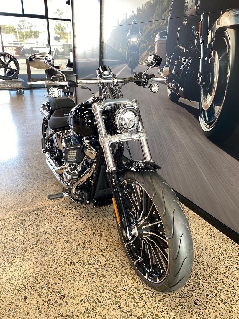 2025 HARLEY-DAVIDSON FXBR BREAKOUT (117) CRUISER
