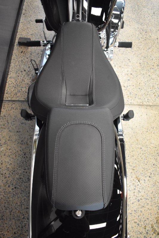 2025 HARLEY-DAVIDSON FXBR BREAKOUT (117) CRUISER