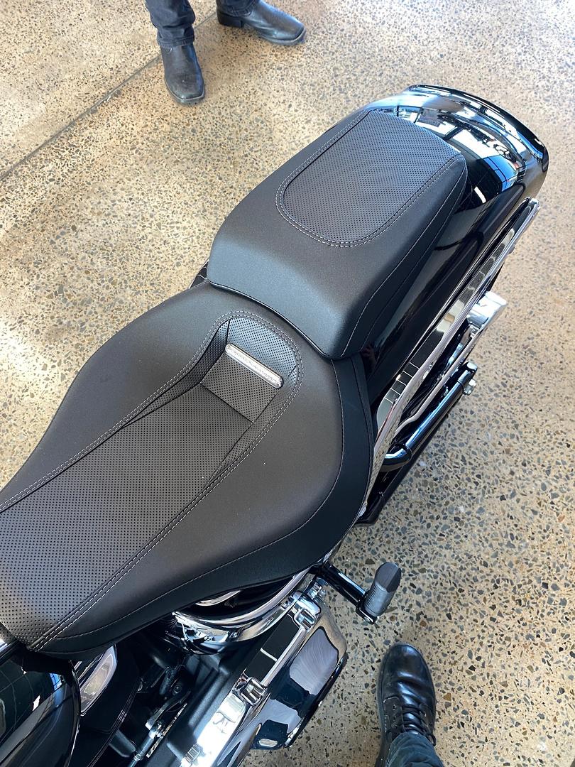 2025 HARLEY-DAVIDSON FXBR BREAKOUT (117) CRUISER
