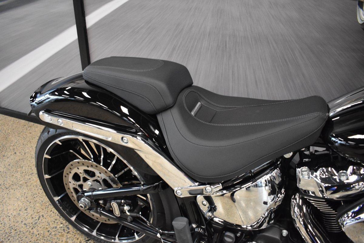 2025 HARLEY-DAVIDSON FXBR BREAKOUT (117) CRUISER