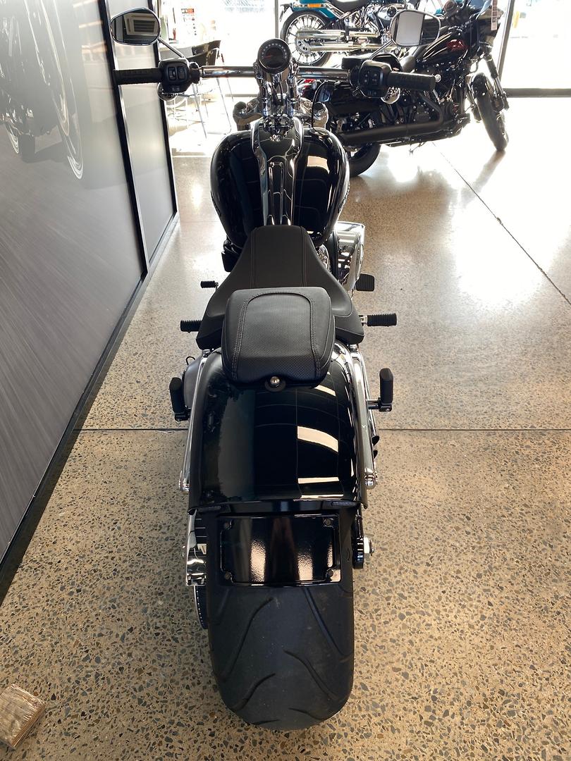 2025 HARLEY-DAVIDSON FXBR BREAKOUT (117) CRUISER