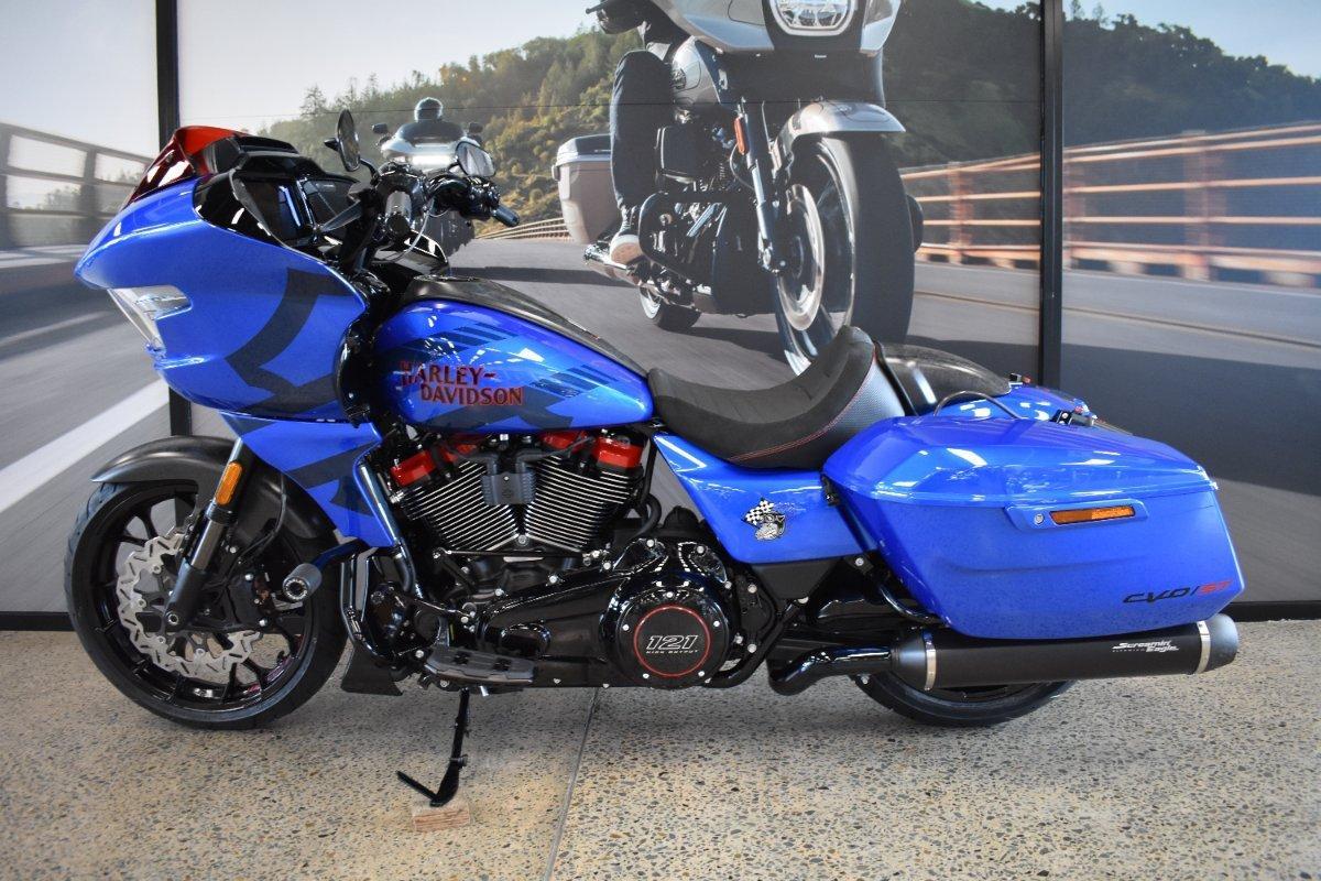 2026 HARLEY-DAVIDSON FLTRXSTSE CVO RD GLIDE ST 121 CRUISER