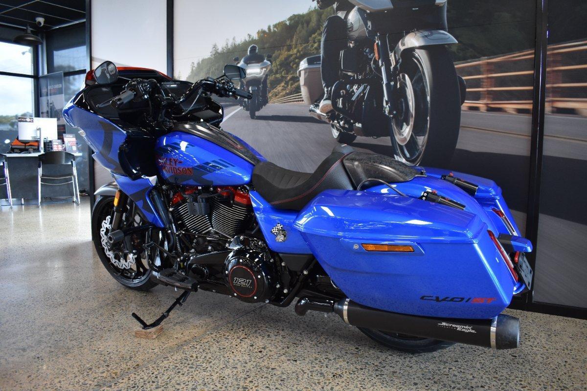 2026 HARLEY-DAVIDSON FLTRXSTSE CVO RD GLIDE ST 121 CRUISER