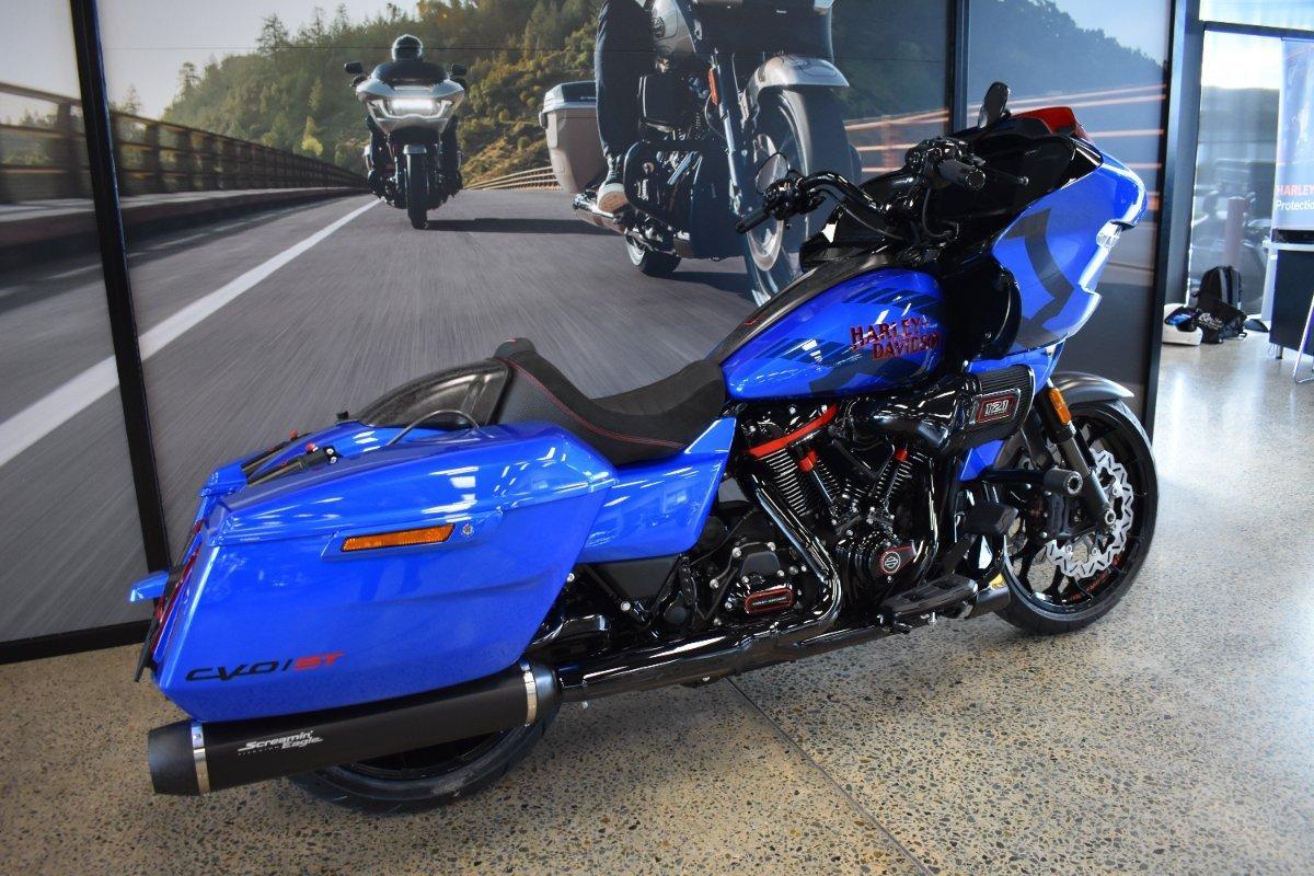 2026 HARLEY-DAVIDSON FLTRXSTSE CVO RD GLIDE ST 121 CRUISER