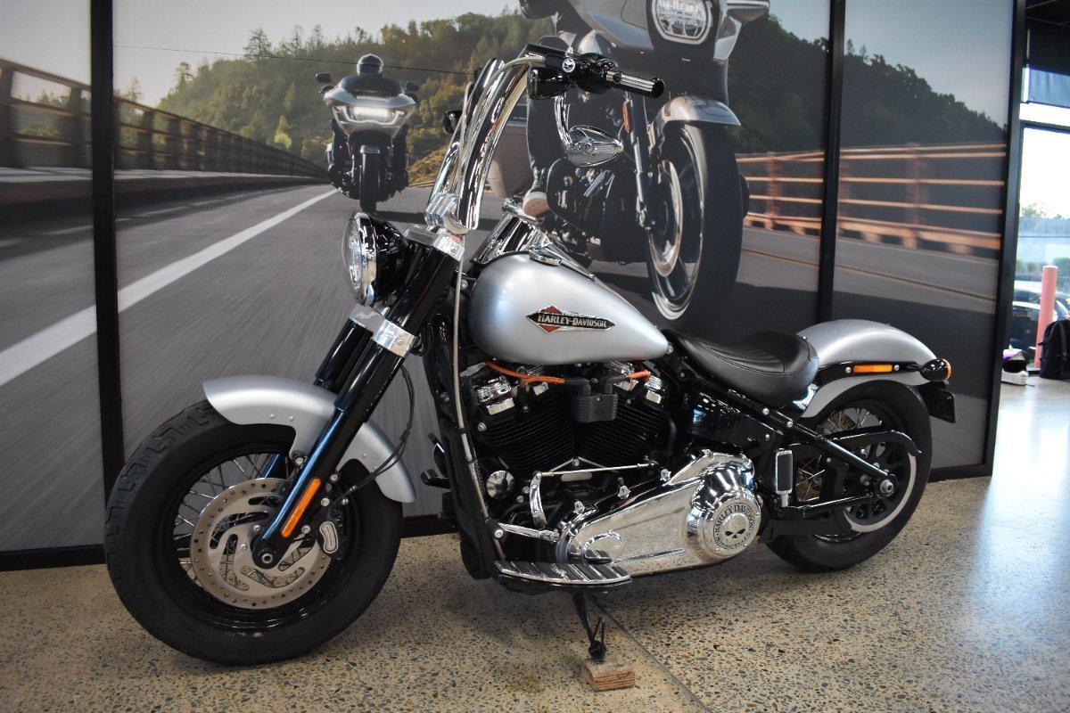 2020 HARLEY-DAVIDSON FLSL SOFTAIL SLIM (107) CRUISER
