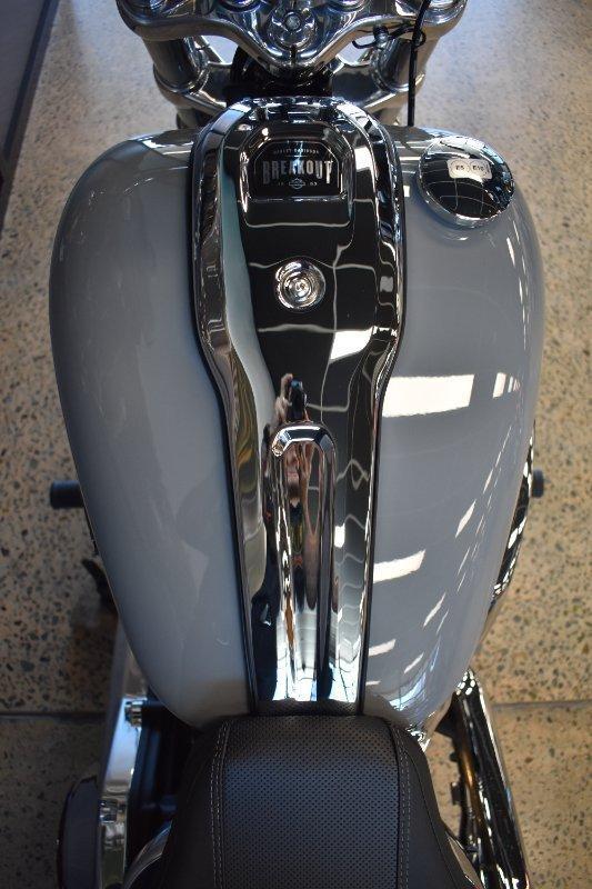 2026 HARLEY-DAVIDSON FXBR BREAKOUT (117) CRUISER